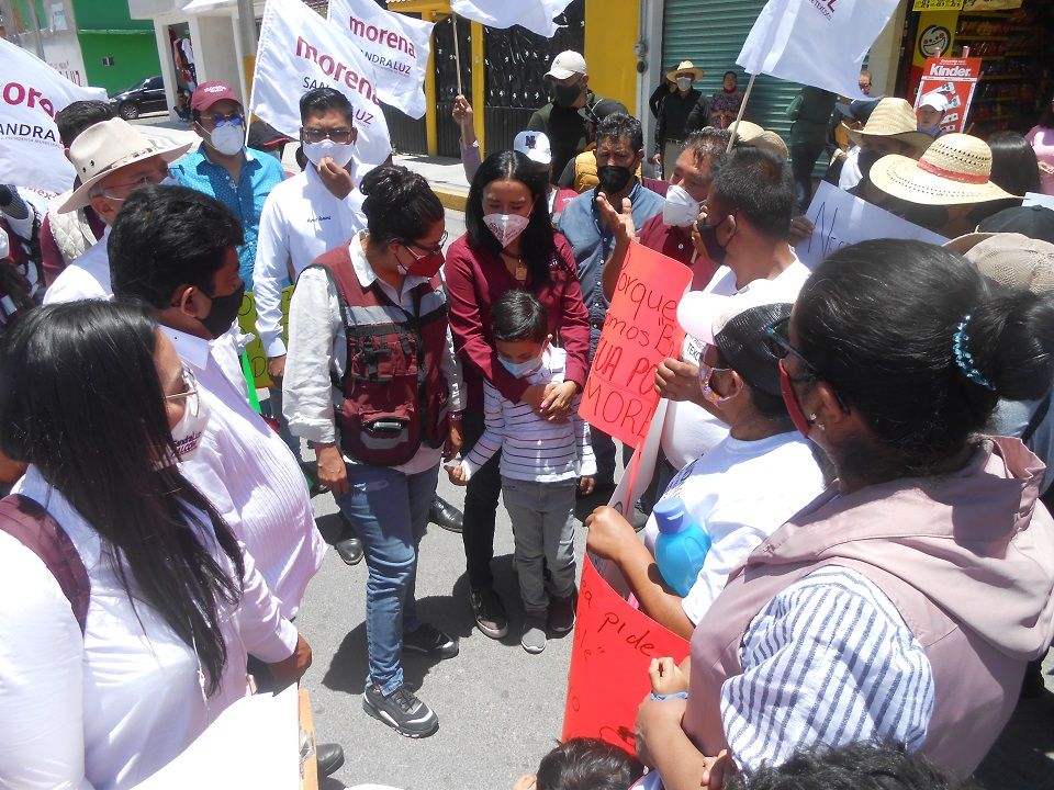 Vecinos de Boyeros recibieron a candidatos Morenistas de Texcoco