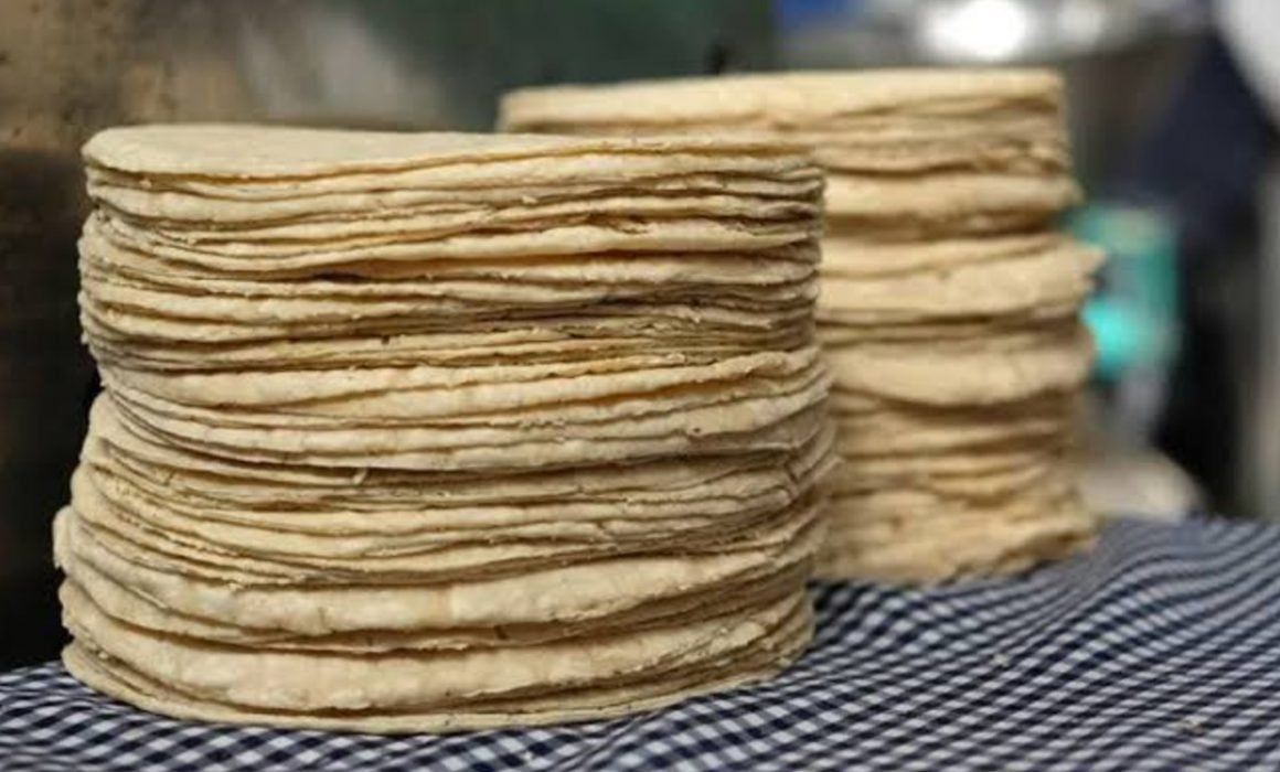 Se quejan por aumento del kilo de tortilla a 25 pesos en Zihuatanejo