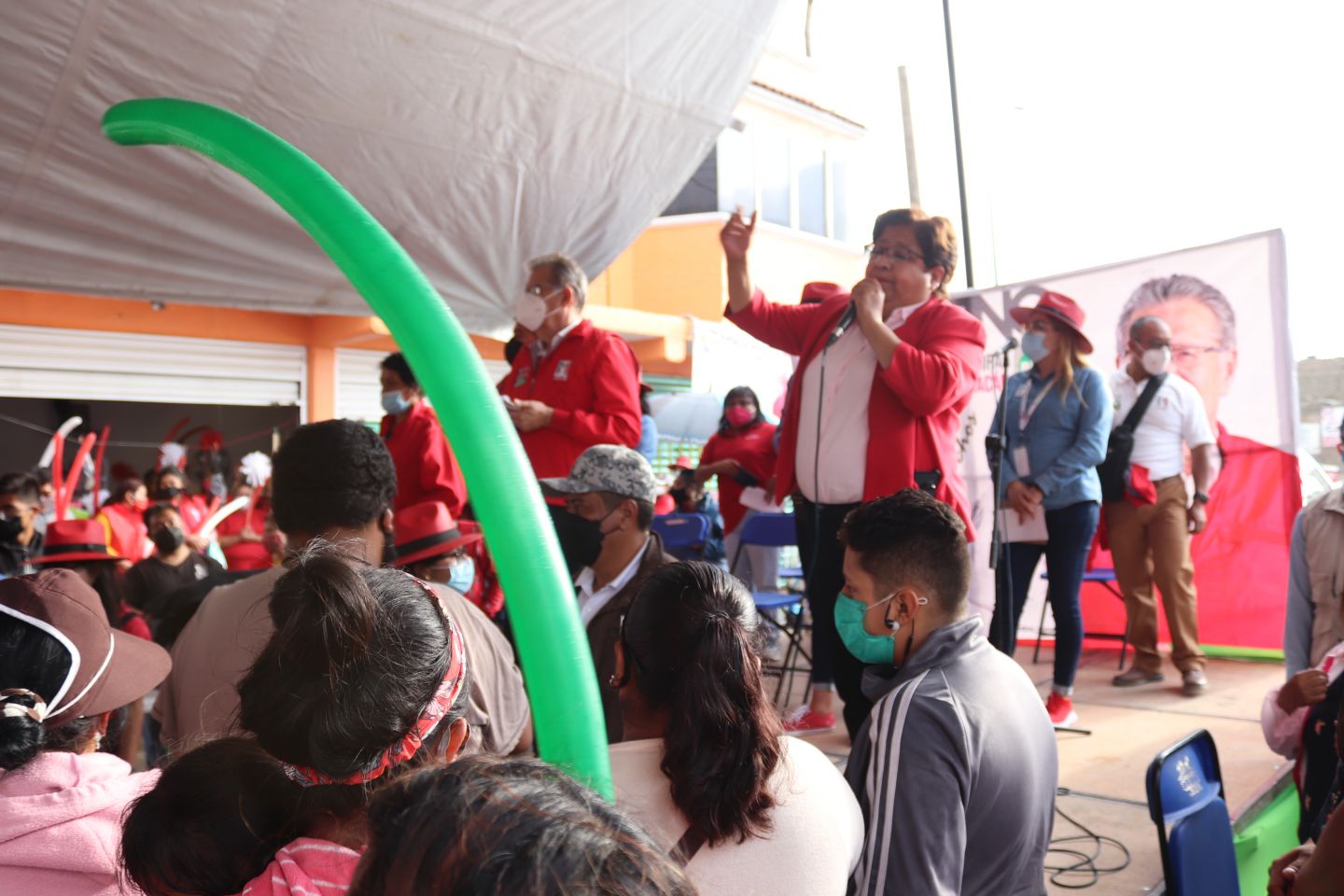 

En Chimalhuacan ’Gestionaremos recursos para los principales ámbitos de la sociedad’ Rosalba Pineda
