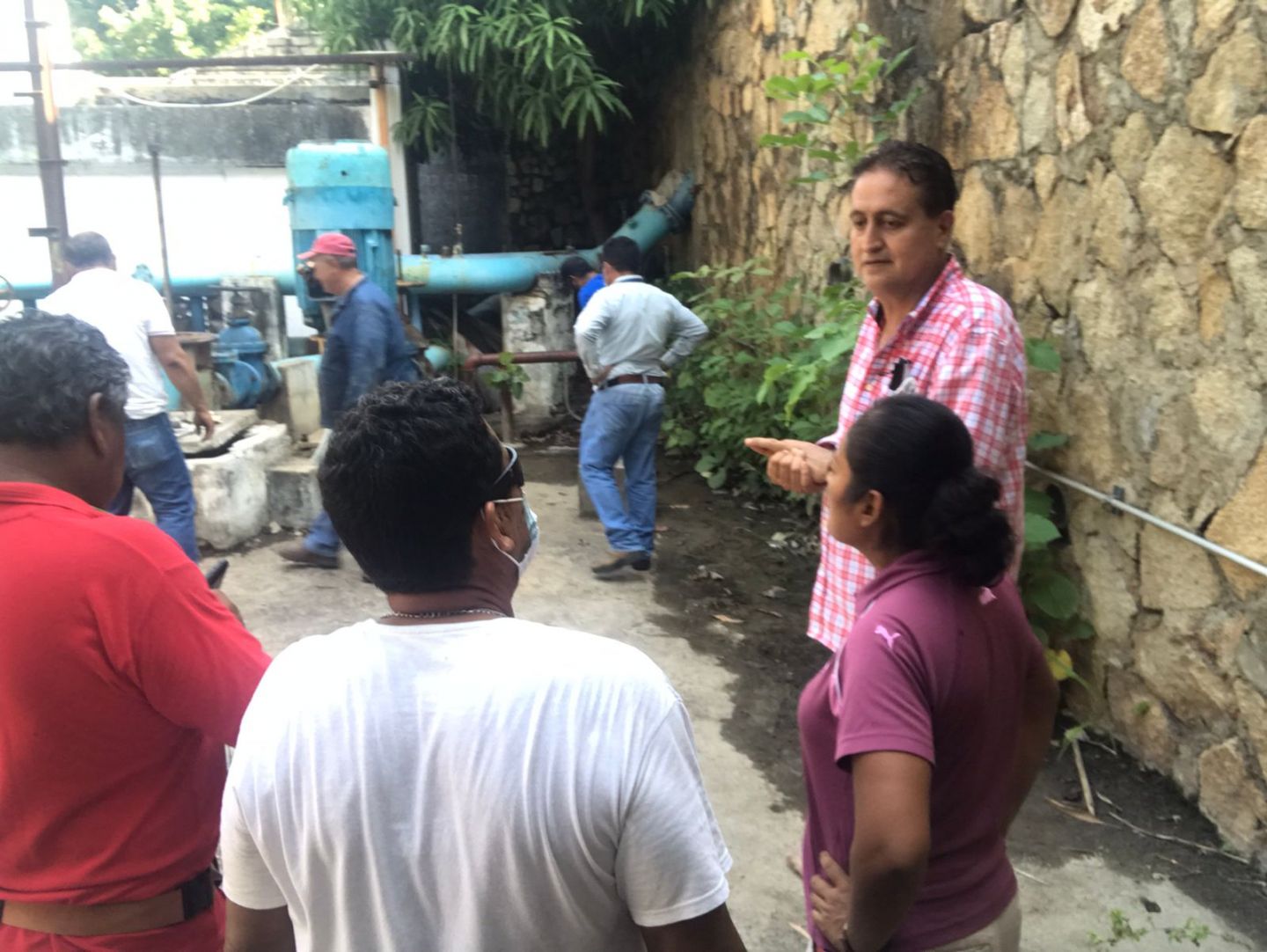 Coloca Capama bomba de agua para abastecer Infonavit Alta Progreso, en Acapulco 