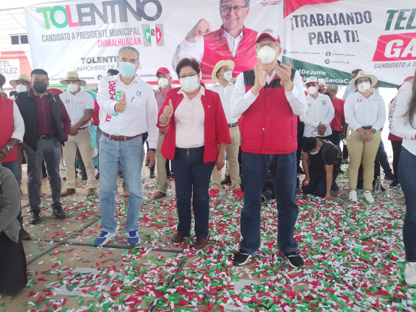 
En Chimalhuacan Rosalba Pineda cierra campaña reforzada por simpatizantes
