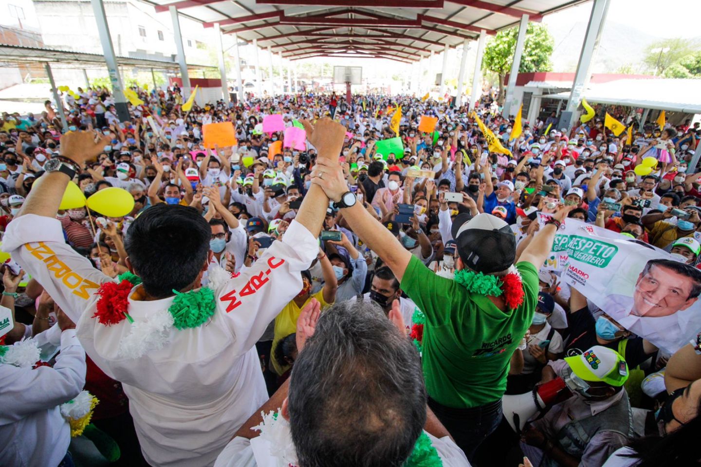 Muestran multitudinario apoyo a Ricardo Taja en los 7 distritos electorales 
