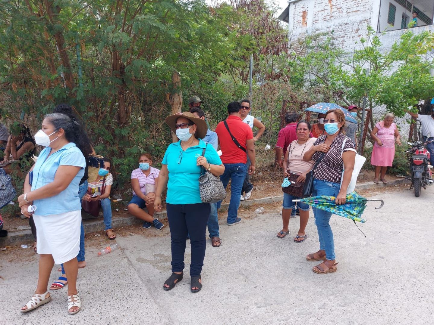 Comienza vacunación en municipios de la Costa Grande para sector 40-49 años
