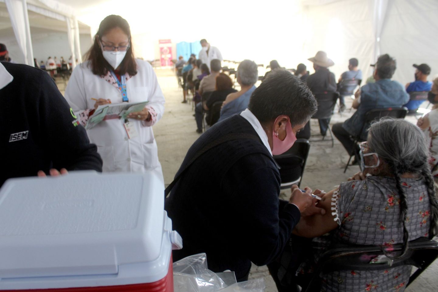 En Ixtapaluca aplican segunda dosis
de Vacuna Contra Covid para personas 60-69
