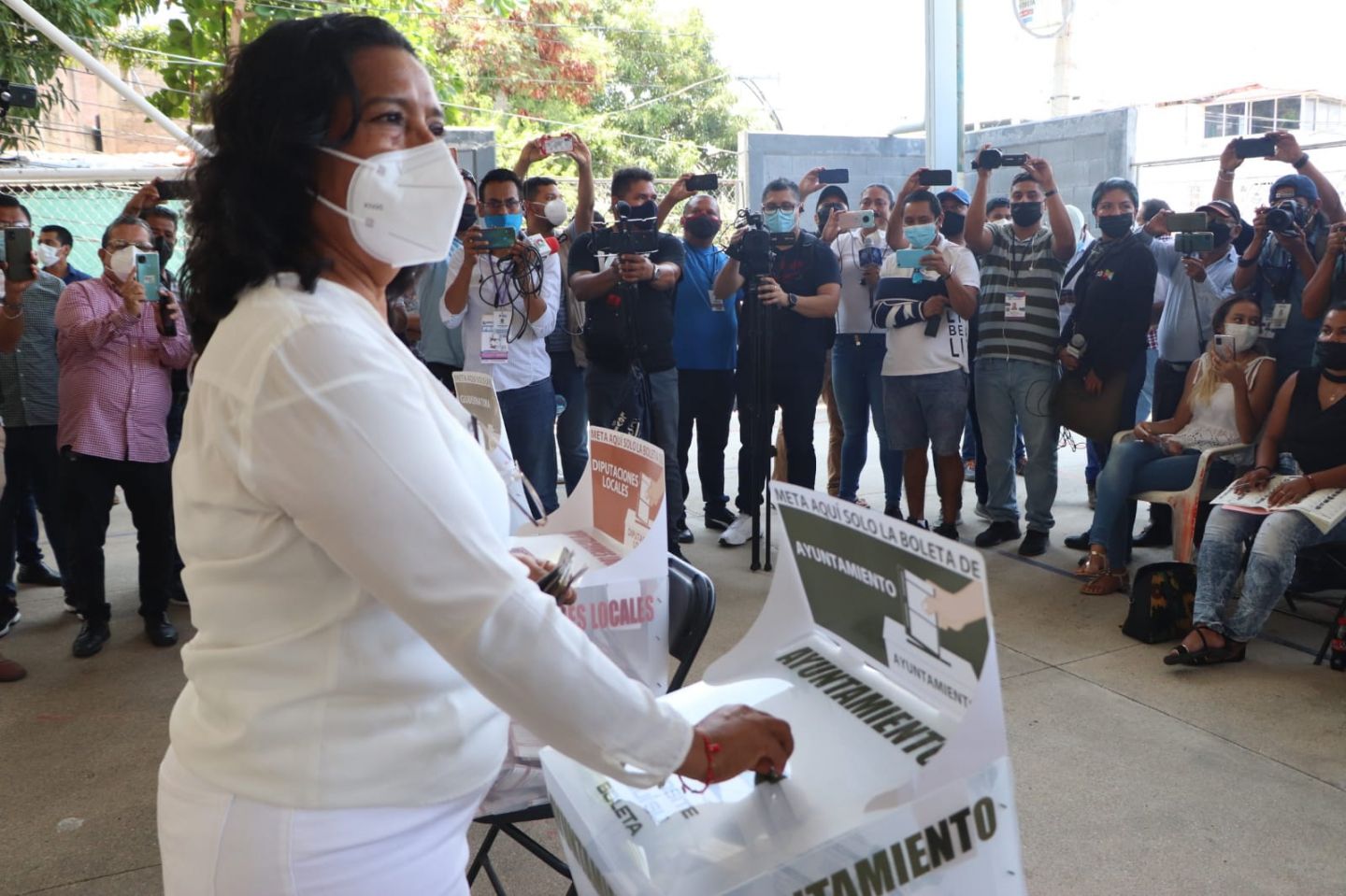 Denuncia Abelina López  la compra de votos por parte de algunos partidos políticos