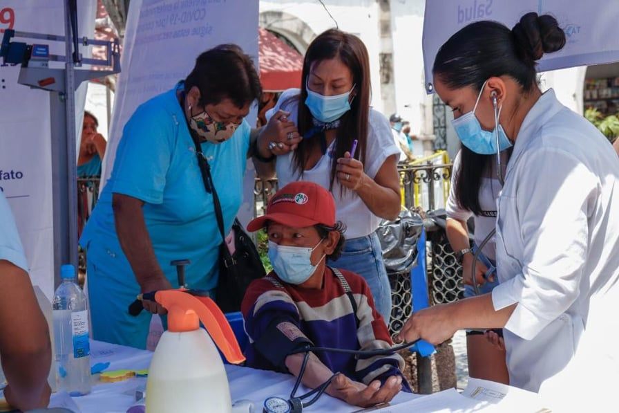 Más de 750 familias taxqueñas fueron beneficiadas en la ’Feria de Apoyo a la Familia’ realizada por el DIF Taxco