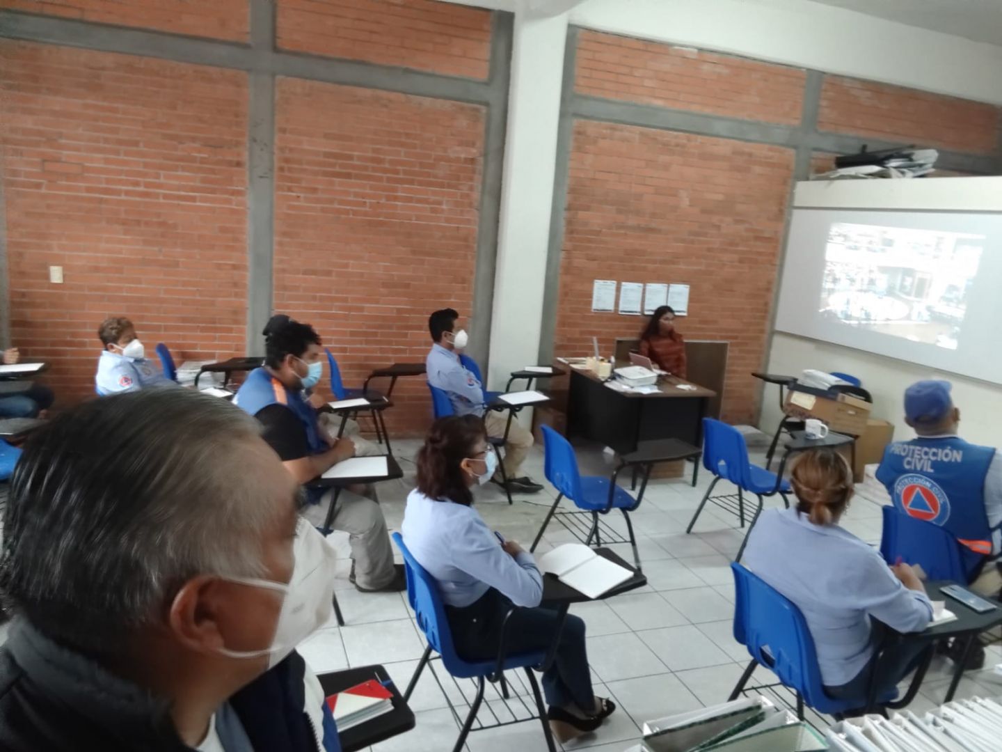 Personal de la UMPC Córdoba participa en capacitación de aplicación de normativa