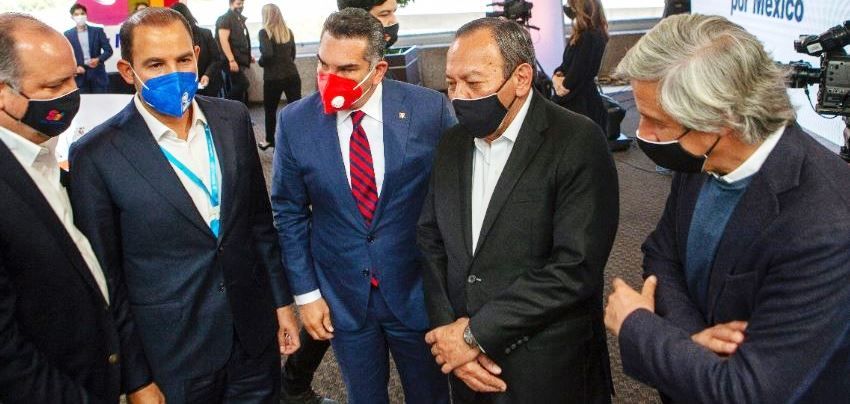 Pese a paliza recibida en urnas, Gustavo de Hoyos aún "sueña" con derrocar a AMLO 
