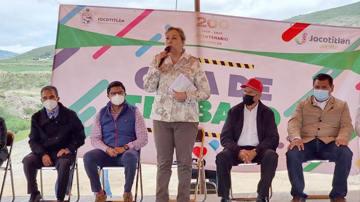 Entrega Gem obra hidráulica 
y educativa en Jocotitlán
