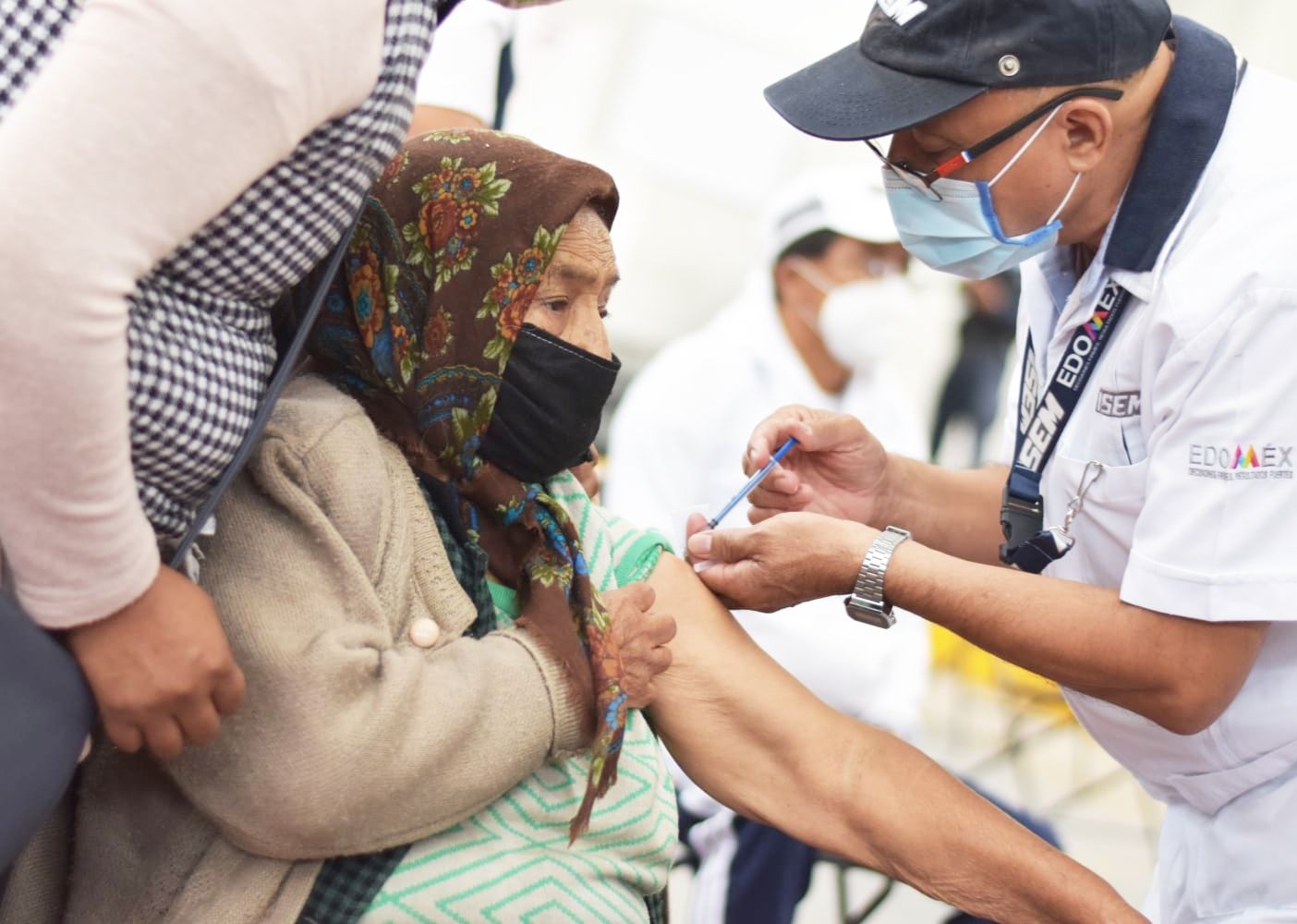 Ecatepec prepara 9 sedes para aplicar vacuna anti Covid-19 a más de 200 mil personas de 40 a 49 años