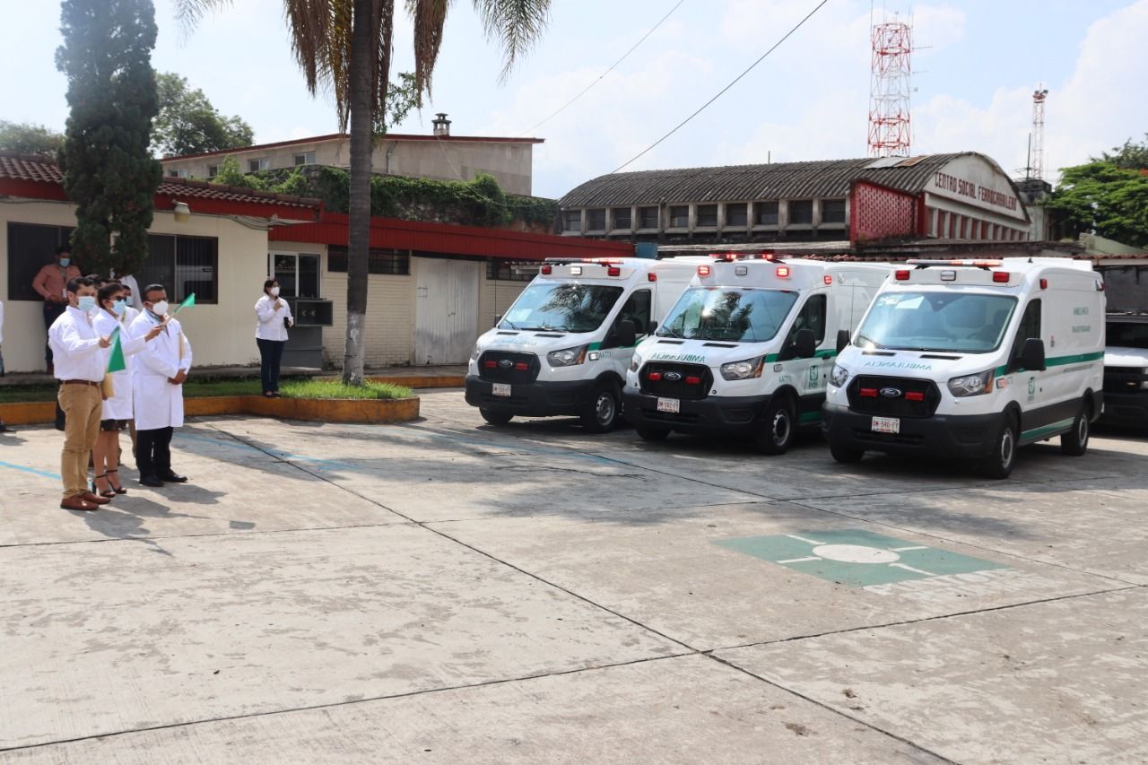 28 Ambulancias modelo 2021 para Hospitales
 del IMSS en Veracruz Sur
