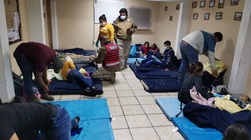 Gobierno de Texcoco brinda atención humanitaria a migrantes detenidos