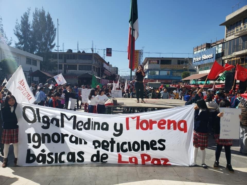 #Estudiantes de Los Reyes La Paz,dicen mentirosa a la alcaldesa Olga Medina Serrano