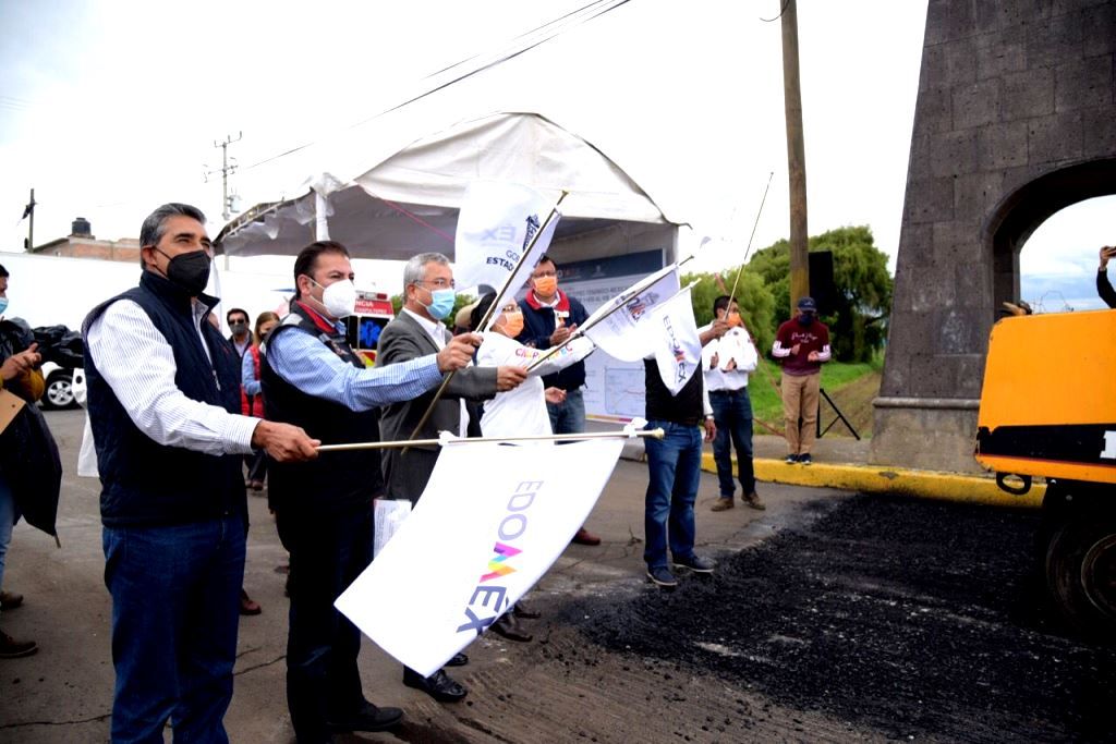 El GEM da banderazo de inicio de obra para la rehabilitación del camino Mixicaltzingo-Tienguistenco-Xalatlaco
