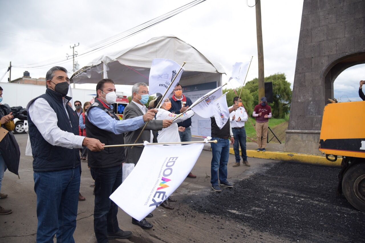 Da GEM banderazo de inicio de obra para la rehabilitación del camino Mexicaltzingo-Tianguistenco-Xalatlaco
