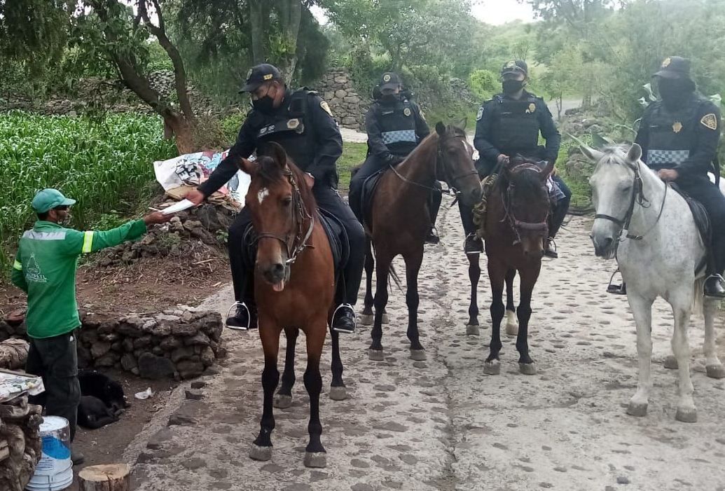 Policía montada recorre zona montañosa de Xochimilco