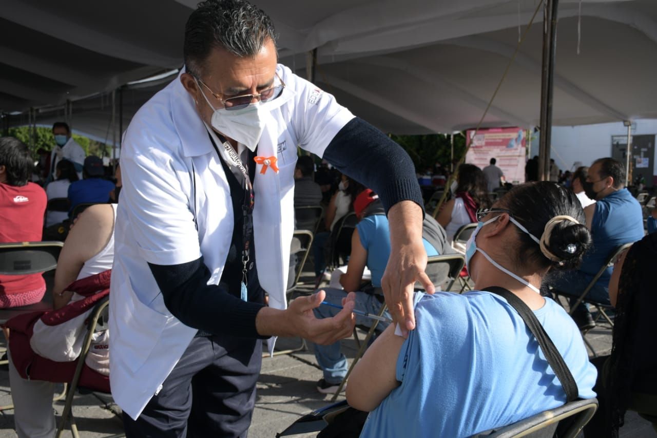 #Lunes 12 inicia vacuna anti COVID  para adultos de 30 a 39 años en Nezahualcóyotl: Juan Hugo
