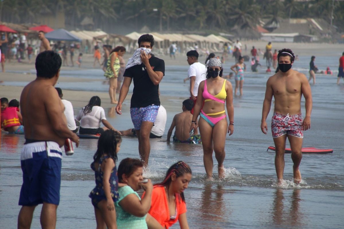 Acapulco analiza cambiar de semáforo ante aumento de casos; comienza operativo vacacional