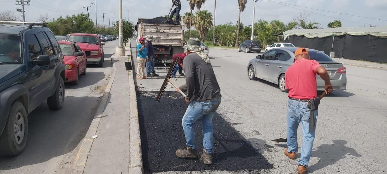 Inicia Gobierno de Matamoros acciones emergentes de rehabilitación de pavimento