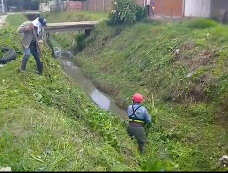 #Gracias a la gestión ciudadana mejora mantenimiento de canales en Ixtapaluca