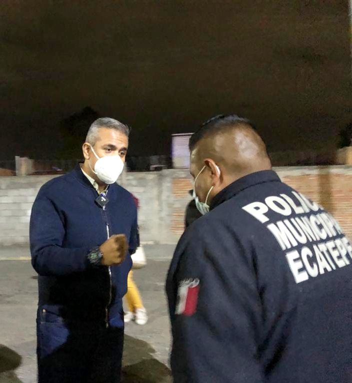 Policía de Ecatepec frustra robo a vivienda y detiene a dos ex reclusos; alcalde acude a MP a apoyar a víctimas
