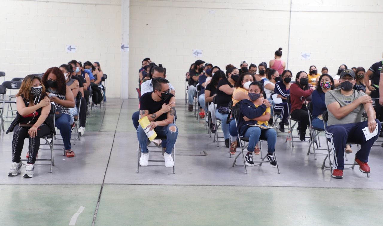 Ecatepec vacuna a 70 mil treintañeros y abre periodo para adultos mayores de 60 años que quedaron rezagados