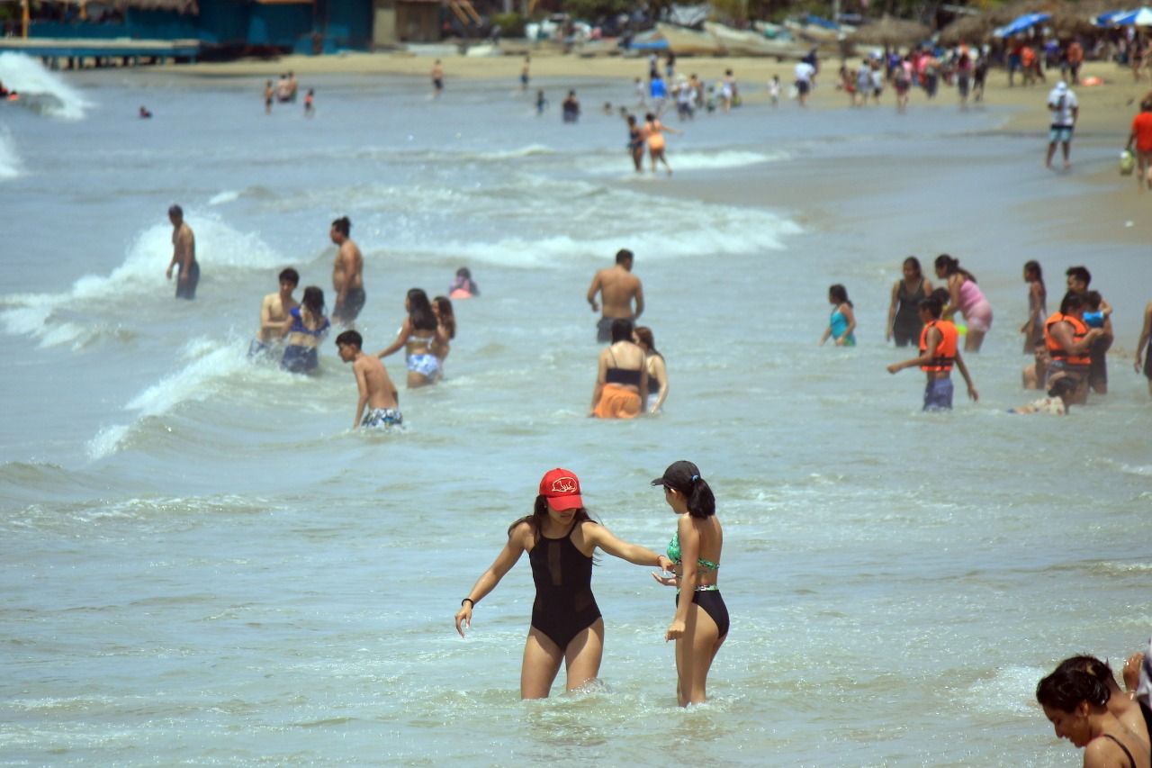 Refuerza Gobierno de Acapulco normas sanitarias ante la llegada de turistas; registra el puerto una ocupación hotelera de 50.8% 
