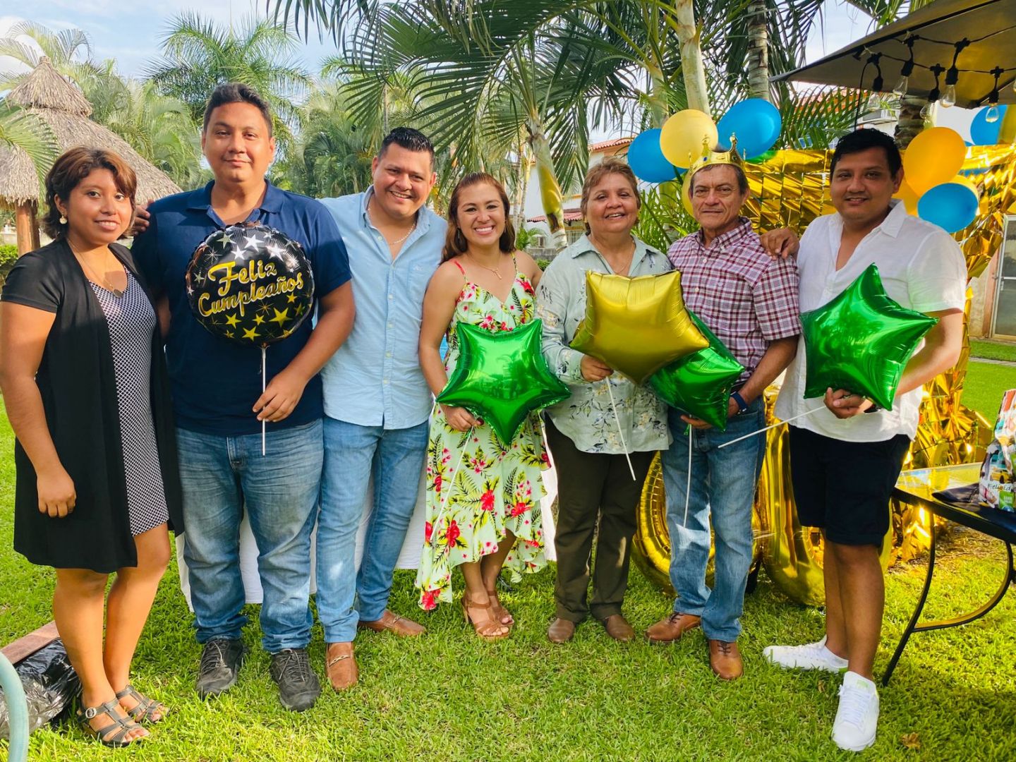 Familia Adame Ramos celebra 6 décadas de Don Manuel 
