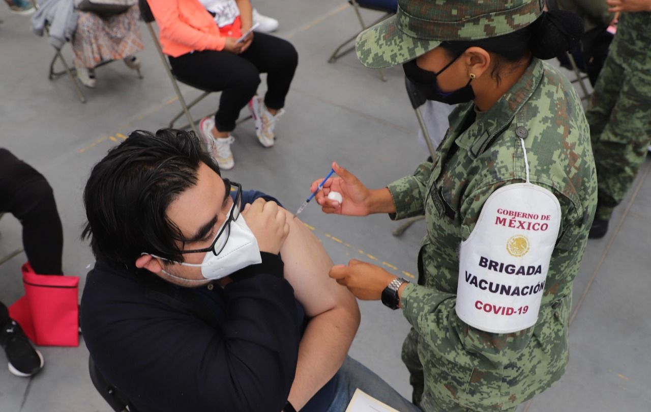 Ecatepec llega a 86 mil treintañeros vacunados contra el COVID-19 con orden y rapidez