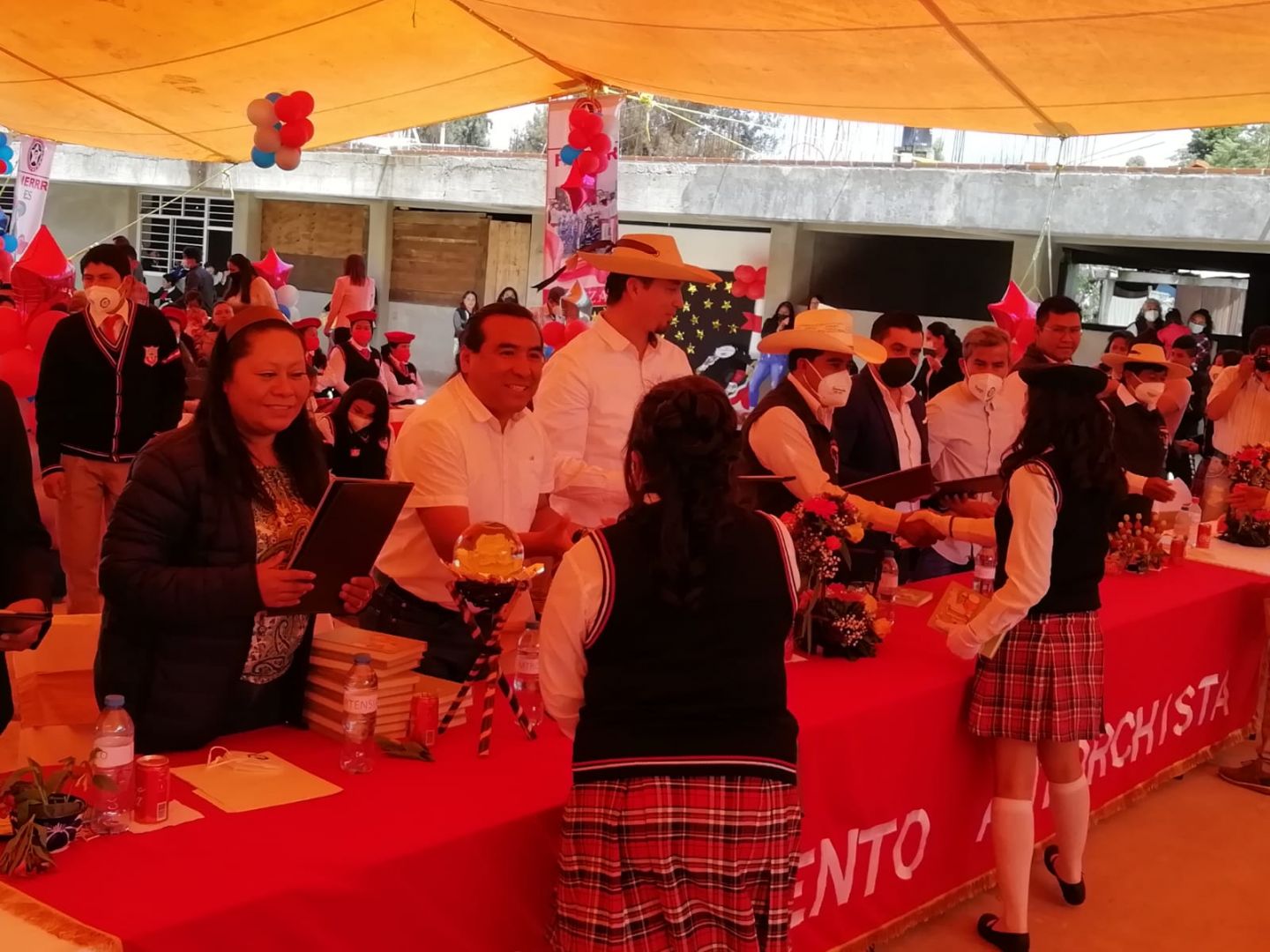 #En Tenancingo egresa la tercera generación de la escuela prepa  ’José Martí’: Juan Pedro Martínez
