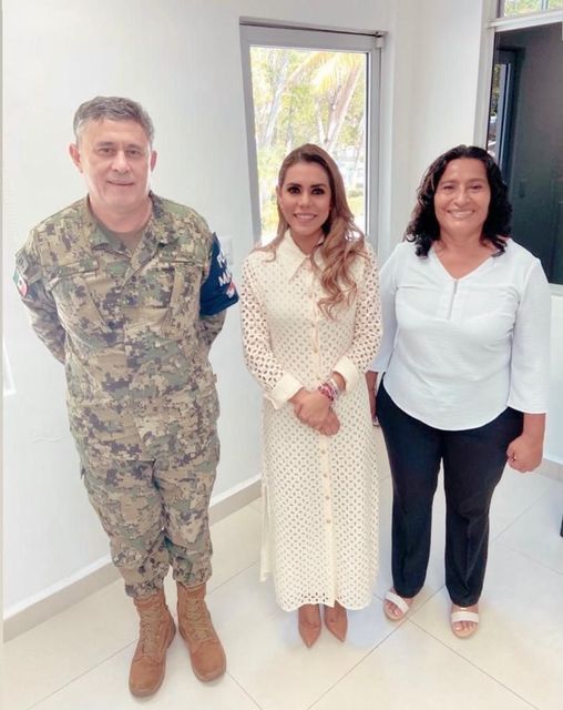 Evelyn Salgado y Abelina López se reúnen con el comandante de la 8va. Región Naval, para tratar temas de seguridad en beneficio del pueblo