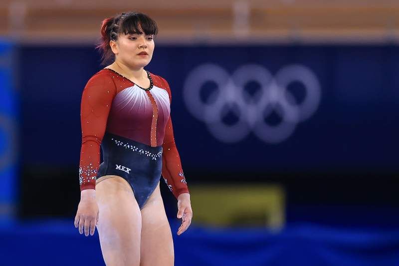 Acaricia medalla gimnasta mexicana en Tokio