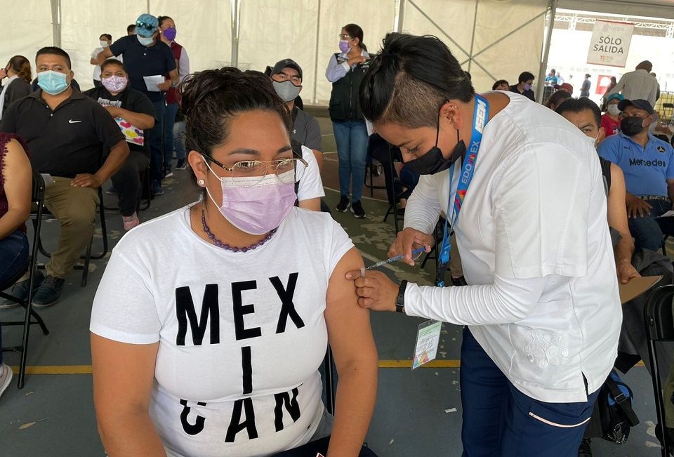 Autoridades aplican más de 26 mil dosis de la segunda contra COVID-19 en Texcoco
