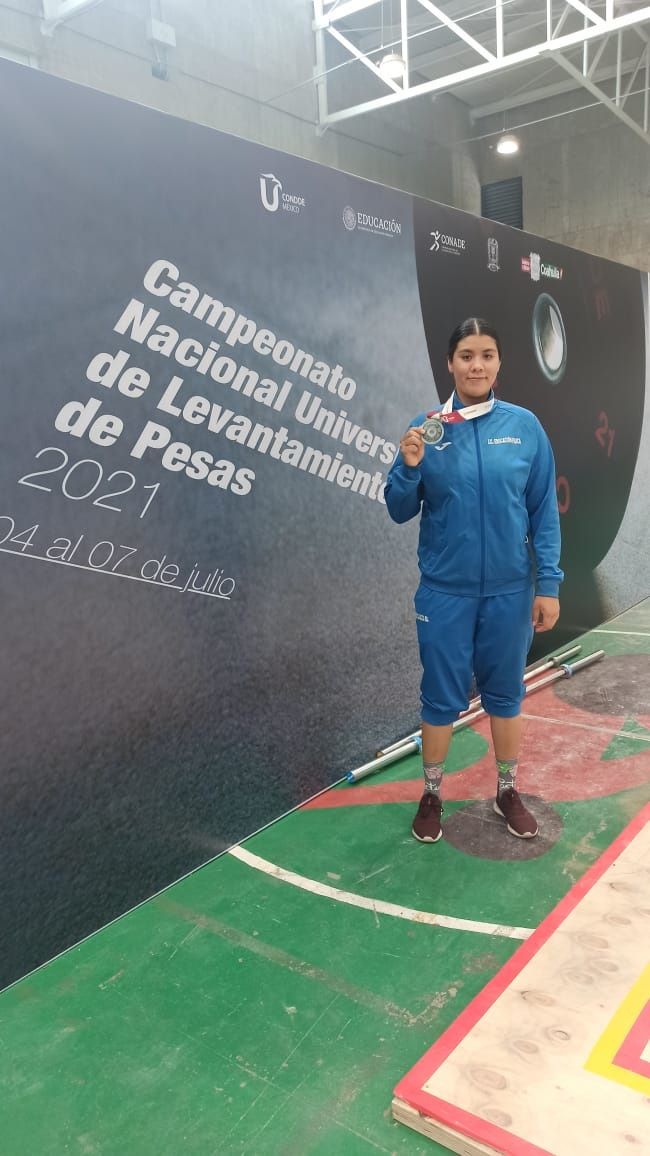 Chimalhuacanas ganan medallas de plata en Campeonato Nacional Universitario de levantamiento de pesas