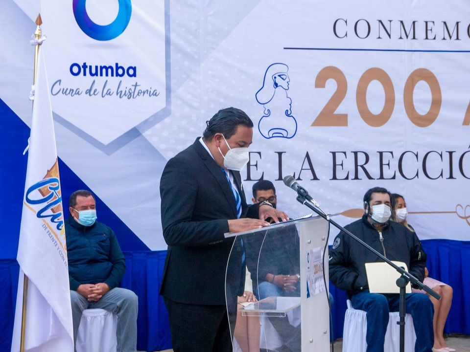 Autoridades conmemoran el CC aniversario de la fundación de Otumba