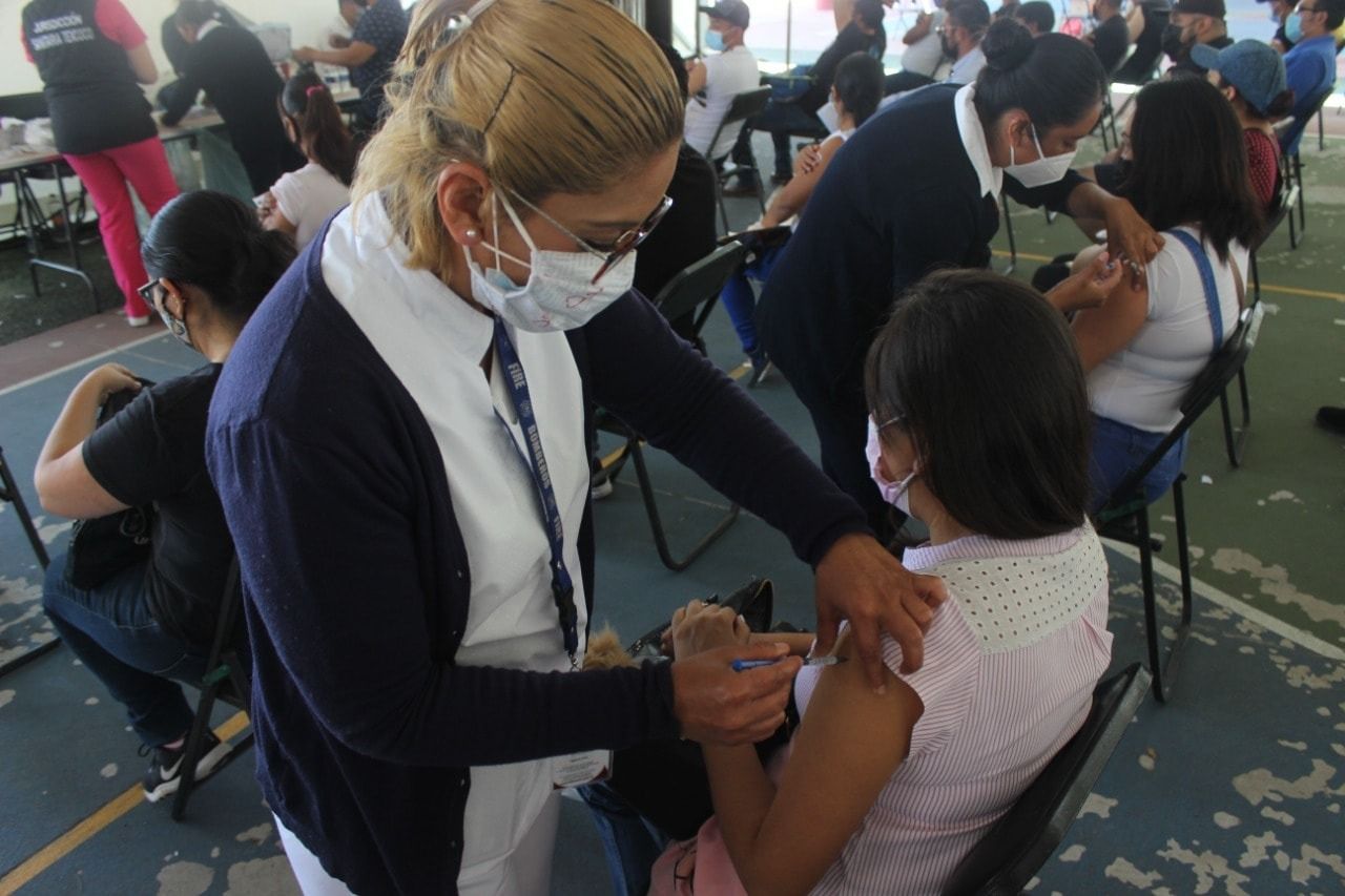 Del 6 al 8 de Agosto en Texcoco  se aplica la segunda dosis de vacuna contra el covid -19 a adultos de 50 a 59 años