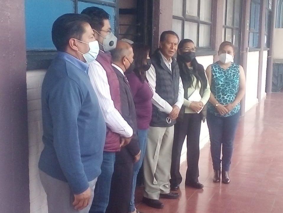 Alcalde Miguel Aguirre cumple compromiso a favor de Chiautlenses