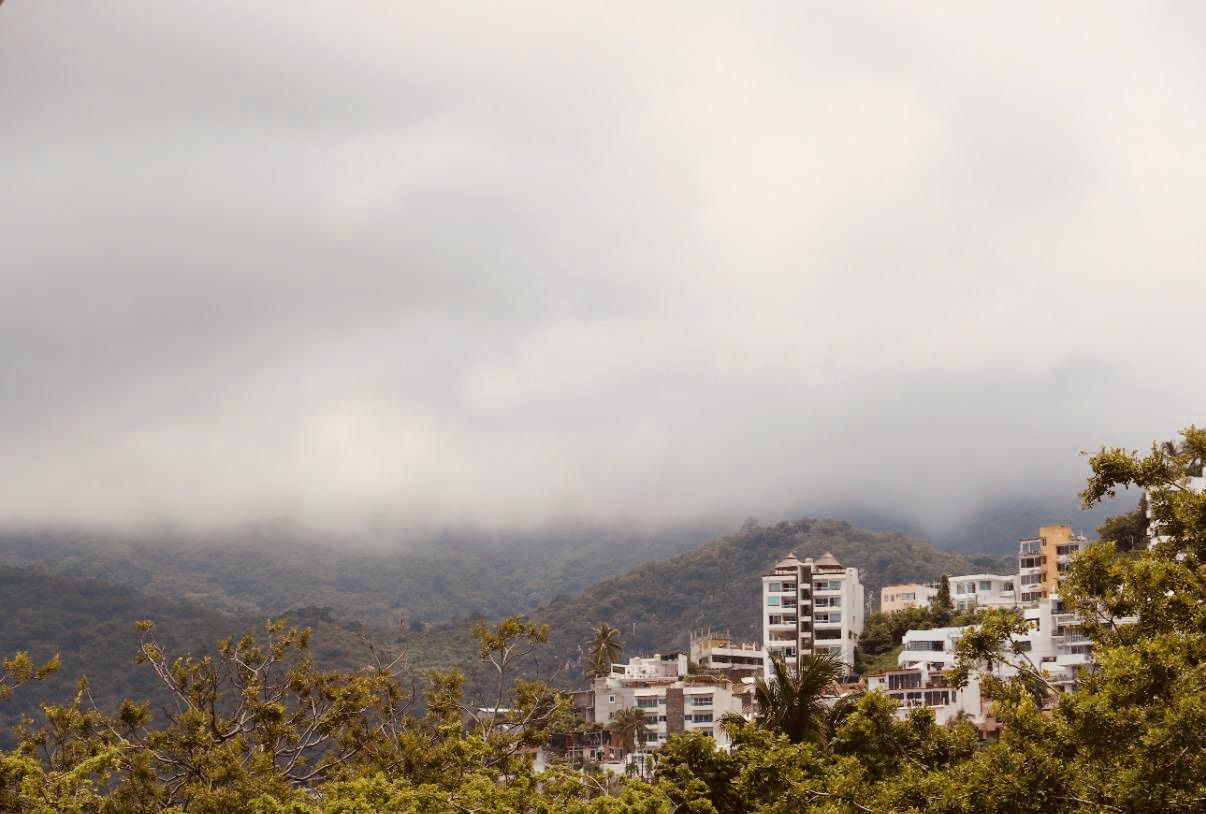 Se esperan lluvias intensas en Acapulco por nueva zona de baja presión 