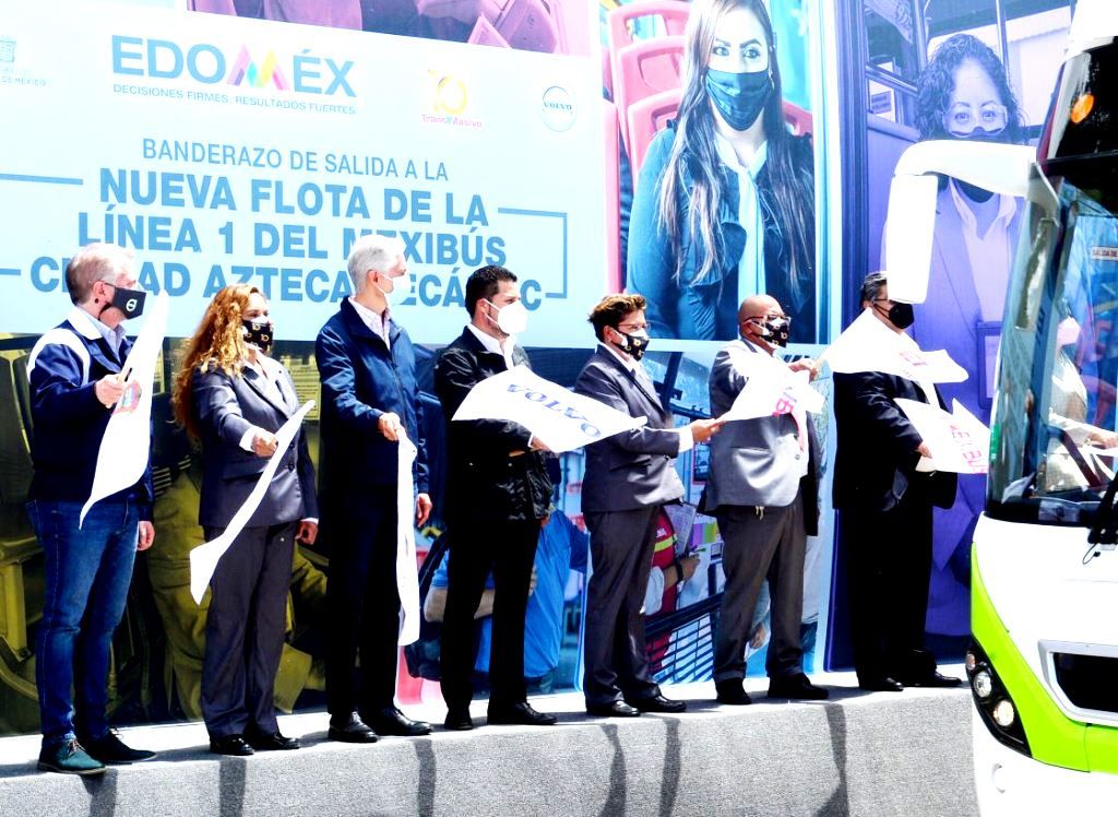 Alfredo del Mazo da el banderazo de salida a las nuevas unidades de transporte de la Línea 1 del Mexibús Ciudad Azteca-Tecámac
