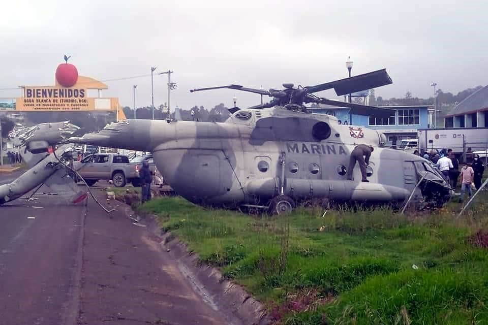 Cae helicóptero de Marina en Agua Blanca, Hidalgo
