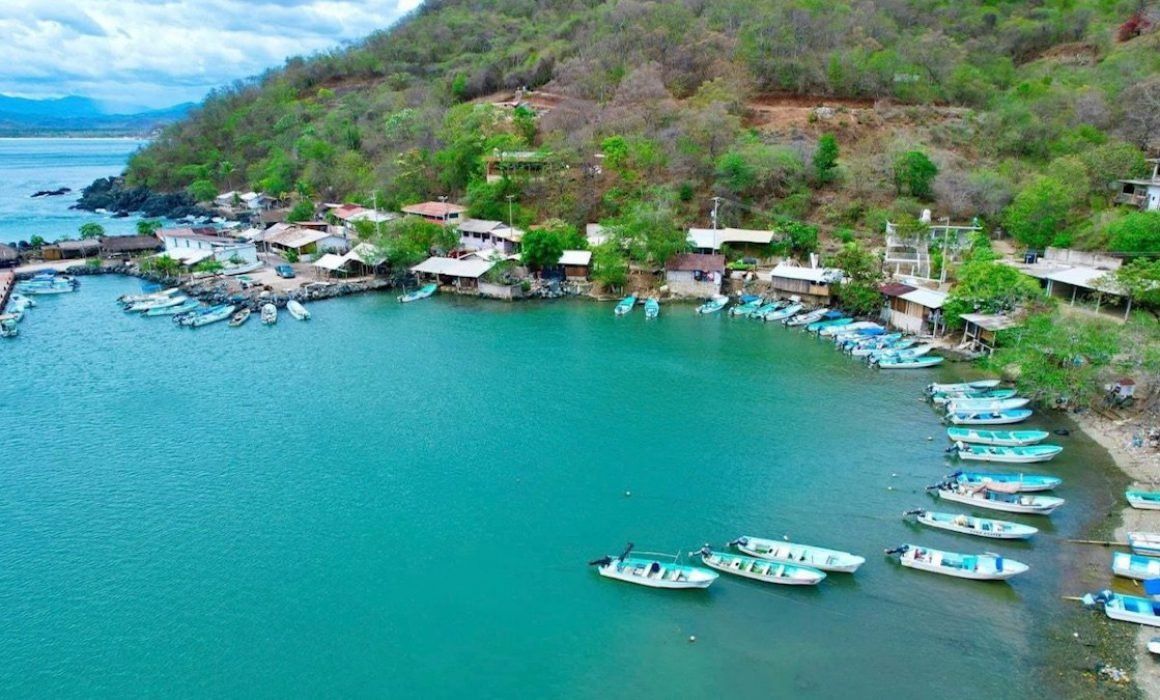 Se disparan casos Covid en Bahías de Papanoa; paran promoción turística