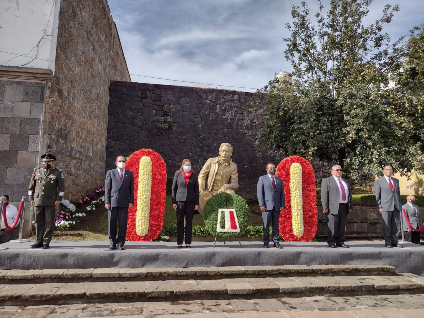 #Conmemoraron el  XCIV aniversario del natalicio del ex gobernador Carlos  Hank González