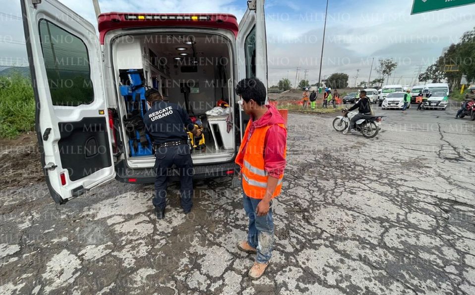 Desgracia en Ecatepec la pluma de una pesada grúa cae encima de cinco trabajadores mismos que fallecen