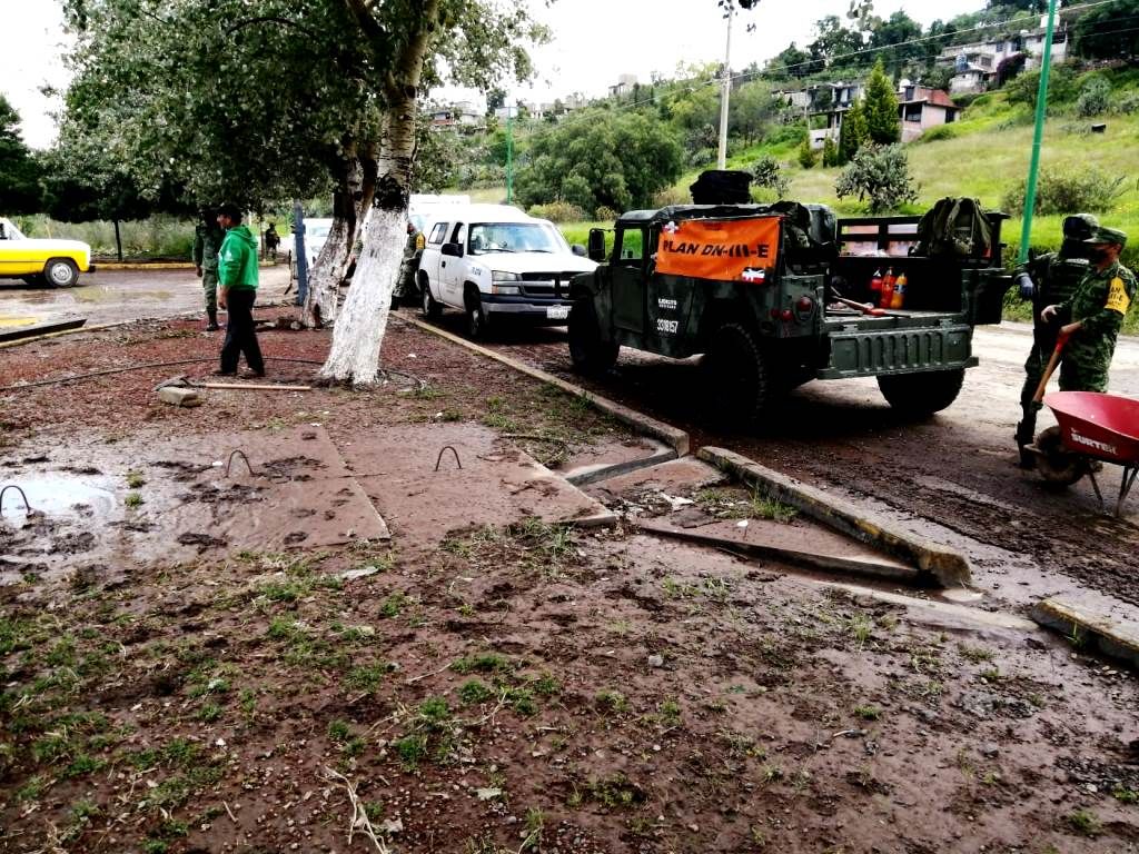 Las lluvias provocan deslave en carreteras El Oro-Temascalcingo no se reportan lesionados