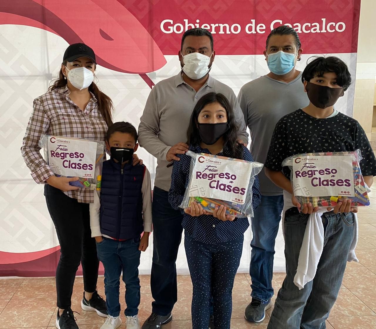 Gobierno de Coacalco apoya con útiles escolares a las familias del municipio