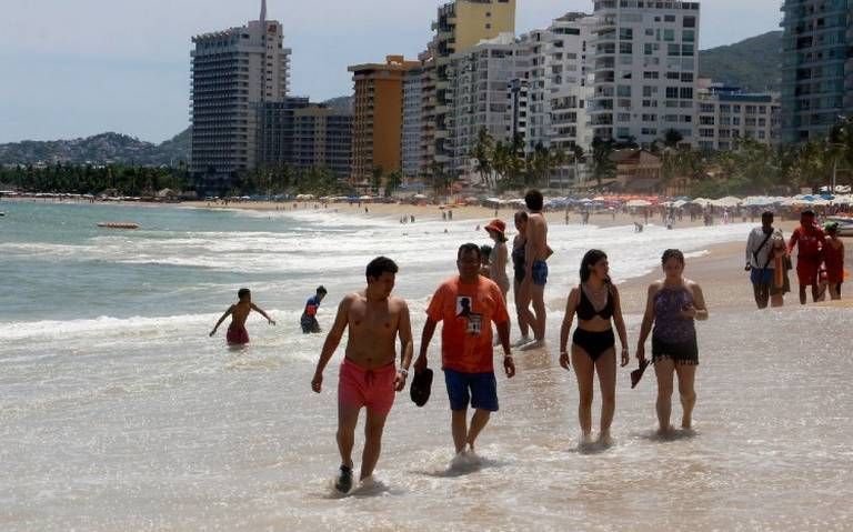 
Turismo en Acapulco podrá reactivarse tras cambio a Semáforo Naranja