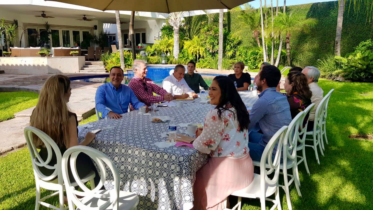 Se reúne Gerardo Vargas con regidores electos de Ahome