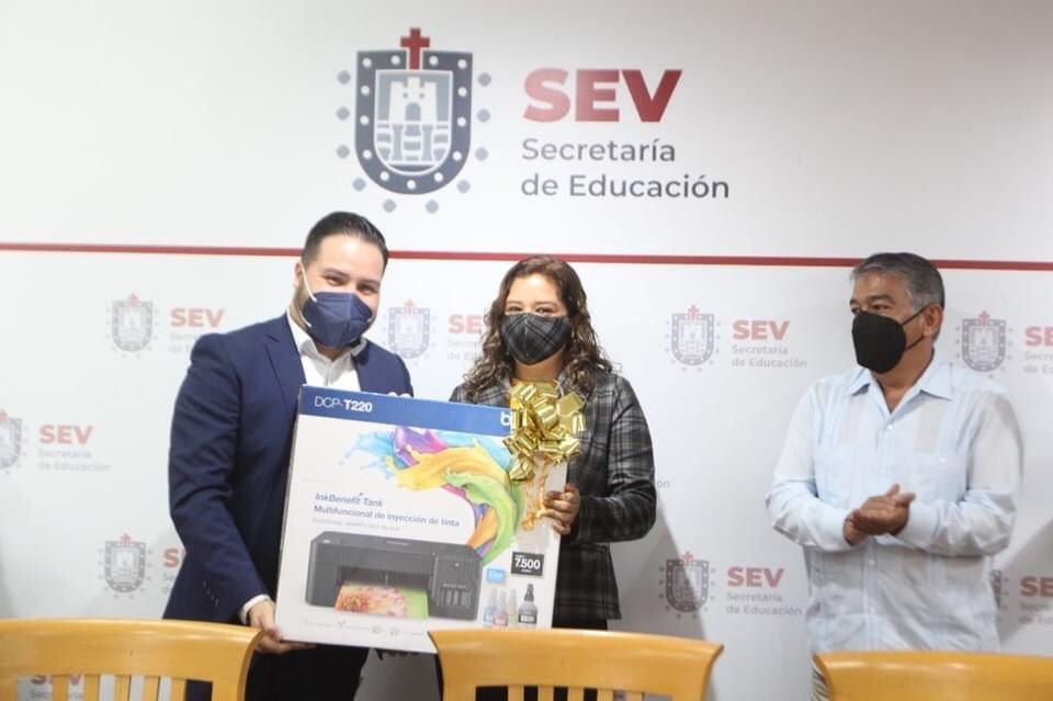 Premian SEV y Nestlé a docentes por inculcar hábitos saludables a estudiantes durante la pandemia