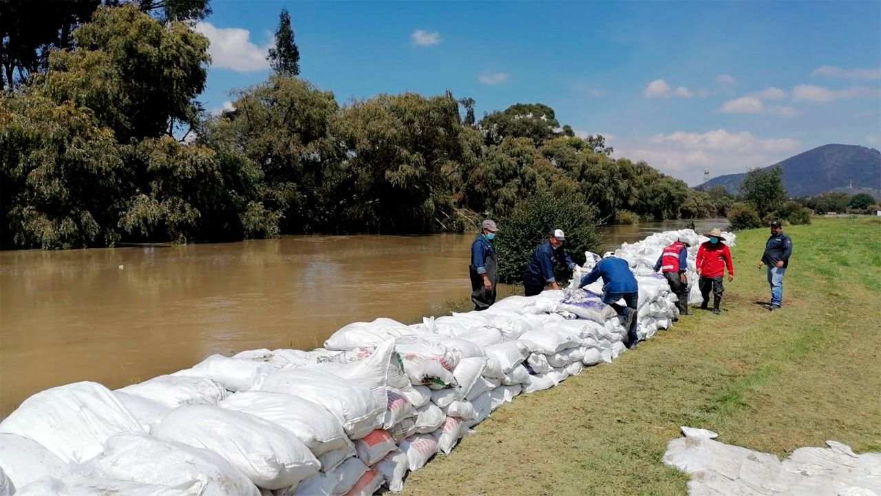 #En Atlacomulco, avanzan labores preventivas por el caudal del Río Lerma que aumento su nivel: CAEM