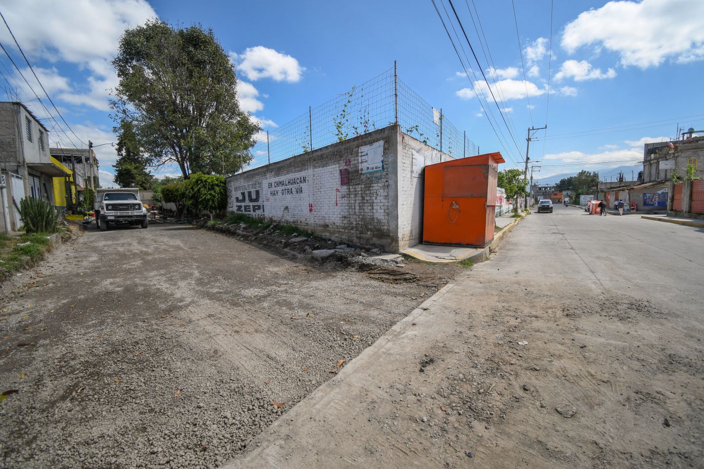 
Avanza pavimentaciones en Chimalhuacán
